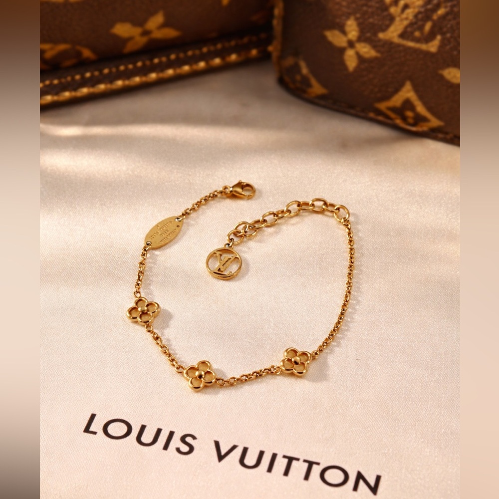 Louis Vuitton Clover Bracelet